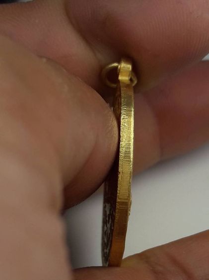 i เหรียญเจริญพรไตรมาสหลวงปู่ทิมวัดละหารไร่ รูปที่ 4