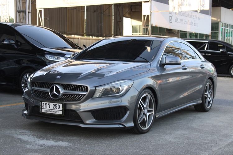 Mercedes-Benz CLA-Class 2015 CLA250 AMG Sedan เบนซิน ไม่ติดแก๊ส เกียร์อัตโนมัติ เทา รูปที่ 2