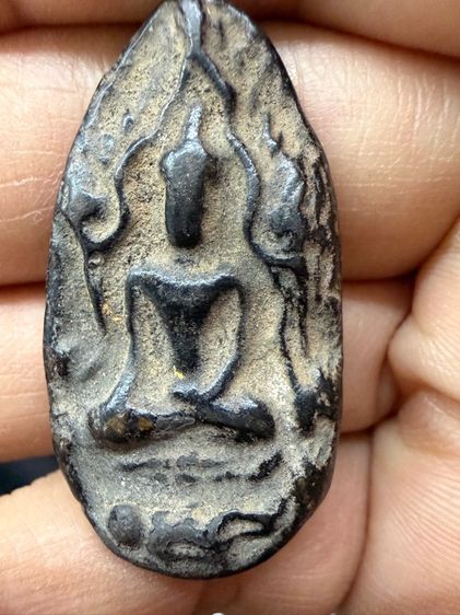 พระขุนแผนไข่ฝาซีก ลงรักเก่าๆ พระเหมาๆบ้านๆ พระคนแก่เก่าๆเก็บ ทิ้งใว้ก่อนจากไป 081-3330446 line tonyabu รูปที่ 5