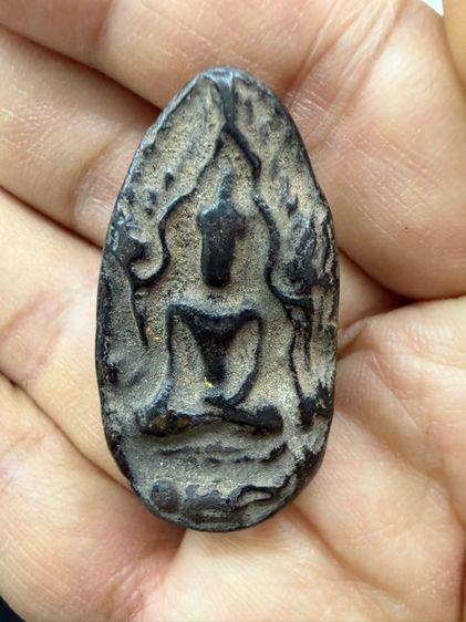 พระขุนแผนไข่ฝาซีก ลงรักเก่าๆ พระเหมาๆบ้านๆ พระคนแก่เก่าๆเก็บ ทิ้งใว้ก่อนจากไป 081-3330446 line tonyabu รูปที่ 2