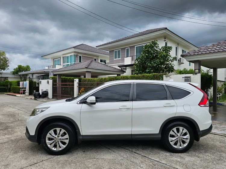 Honda CR-V 2013 2.0 SE 4WD Sedan เบนซิน เกียร์อัตโนมัติ ขาว