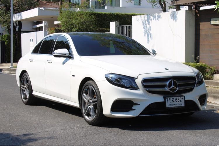 Mercedes-Benz E-Class 2020 E350 AMG Sedan ปลั๊กอินไฮบริด (PHEV) เกียร์อัตโนมัติ ขาว รูปที่ 2