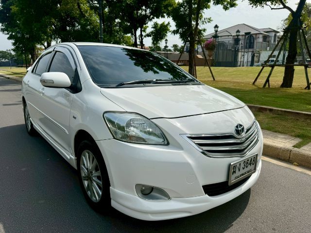 รถ Toyota Vios 1.5 G สี ขาว