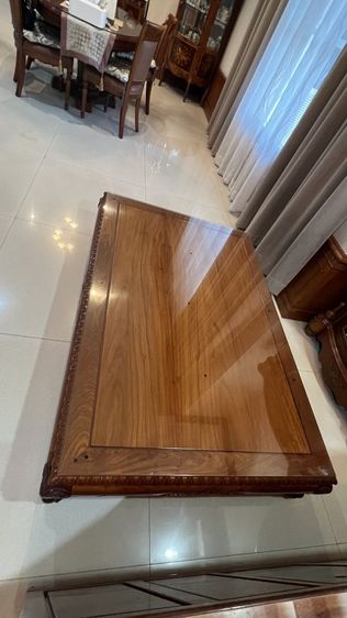 ตู้วางทีวี, โต๊ะ รูปที่ 4