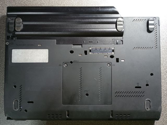 LENOVO ThinkPad X230
Ram 6 GB, HDD 500 GB
Notebook สำหรับงานจูนนิ่ง
เน้นประสิทธิภาพและความทนทาน รูปที่ 9