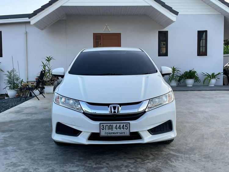 Honda City 2016 1.5 V Plus i-VTEC Sedan เบนซิน ไม่ติดแก๊ส เกียร์อัตโนมัติ ขาว รูปที่ 2