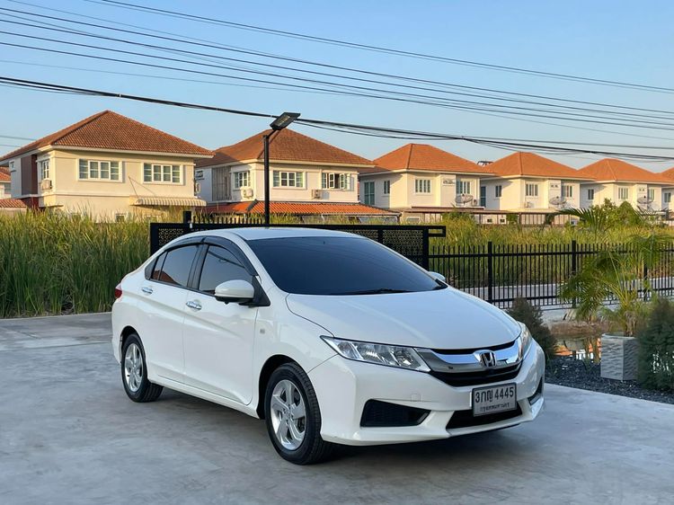 Honda City 2016 1.5 V Plus i-VTEC Sedan เบนซิน ไม่ติดแก๊ส เกียร์อัตโนมัติ ขาว รูปที่ 3