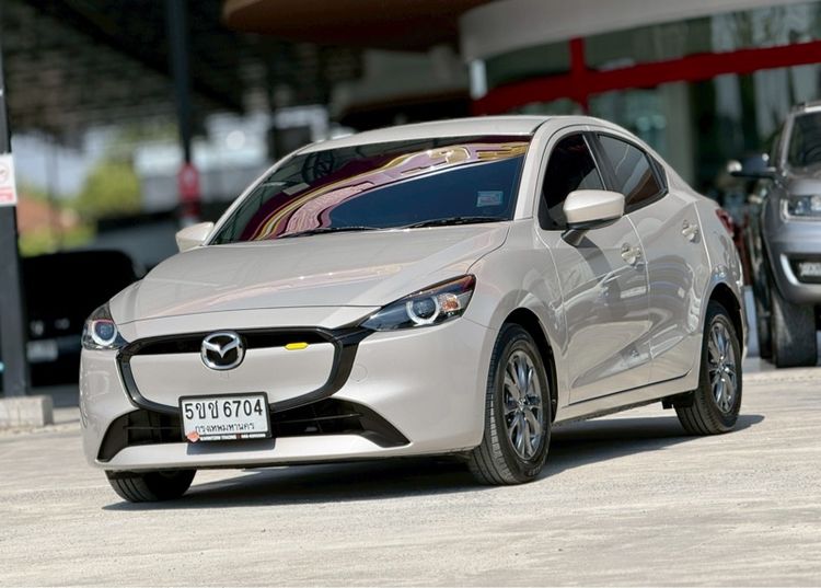 รถ Mazda Mazda 2 1.3 Skyactiv-G S Sports สี น้ำตาล