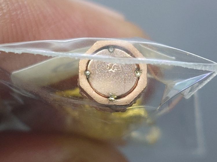 พระตรีมูรติ เนื้อเงินสามกษัตริย์ ขนาดบูชาติดตัว 3.5 ซม. รุ่นมหาจักรพรรดิ พิธีเทวาภิเษกวัดหน้าพระเมรุฯ จ.อยุธยา ปี2553 พร้อมกล่องเดิม รูปที่ 7