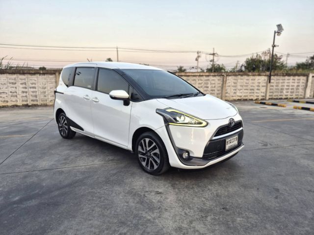 Toyota Sienta 2019 1.5 V เบนซิน เกียร์อัตโนมัติ รูปที่ 4