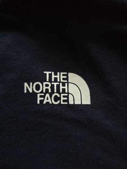 เสื้อยืด The north face สีกรม
สภาพใหม่ รูปที่ 4