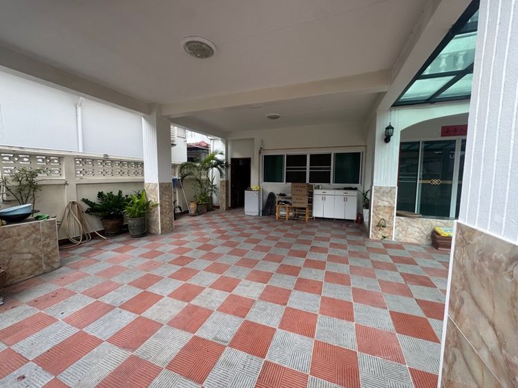 ตกแต่งครบ ไม่ใช่ หมู่บ้านเพชรเกษม 3 แถมเฟอร์นิเจอร์ทั้งหมด   ใกล้ MRT หลักสอง｜ถึง The Mall Bangkhae เพียง 8 นาที รูปที่ 2