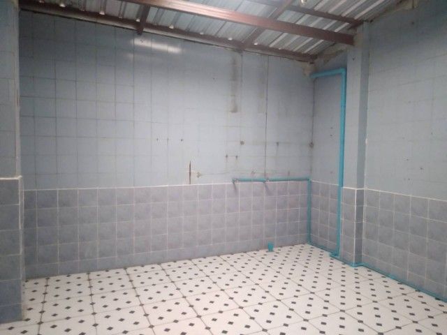 ใช่ ขายอาคารพาณชิย์ 5 ชั้น ติดถนนจันทน์และถนนนราธิวาส เนื้อที่ 18 ตารางวา 4 ห้องนอน 4 ห้องน้ำ 1 ห้องครัว รูปที่ 4