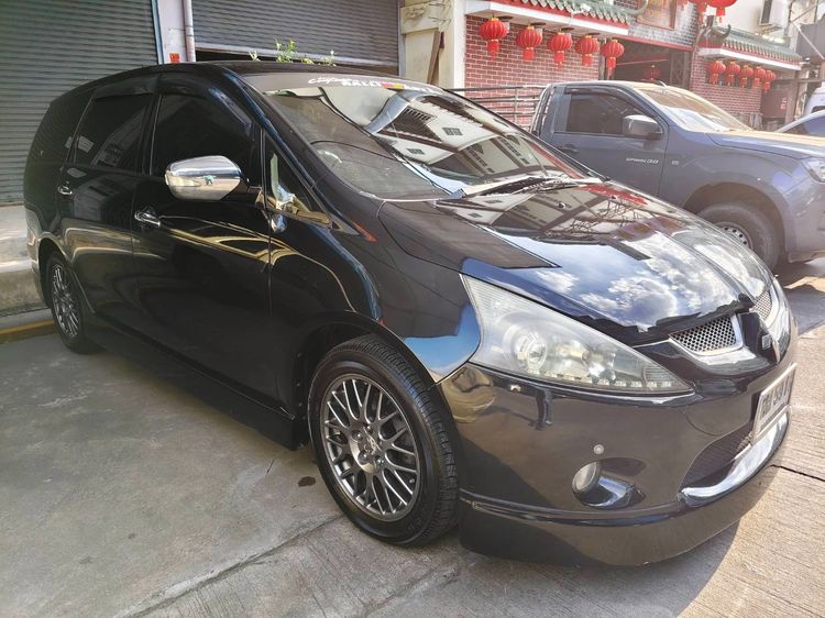 รถ Mitsubishi Space Wagon 2.4 GT สี ดำ