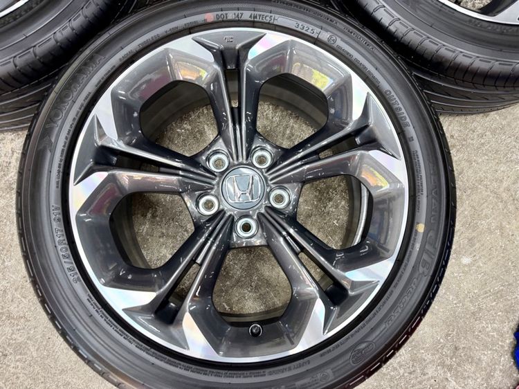 ล้อแม็ก HONDA CIVIC ขอบ 17” ถอดป้ายแดง ยาง YOKOHAMA 215-50R17 ปี 25 ตุ่มหน้ายางยังอยู่ครบ รูปที่ 5