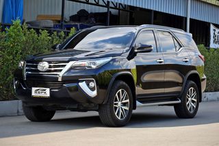 TOYOTA FORTUNER 2.4 V 2WD ปี 2019 V7095