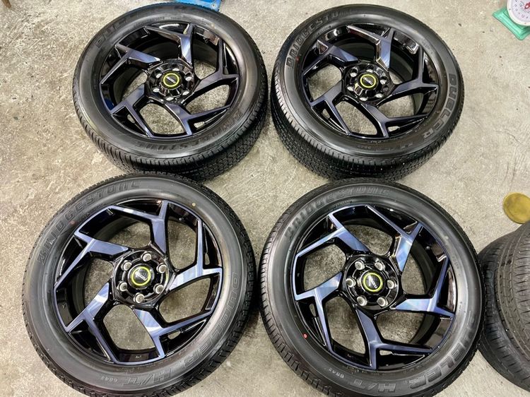 ล้อแม็ก ISUZU MU-X RS ขอบ 20” น้องป้ายแดง ยาง BRIDGESTONE 265-50R20 ปี 25 ตุ่มหน้ายางยังเห็นอยู่จางๆ รูปที่ 4