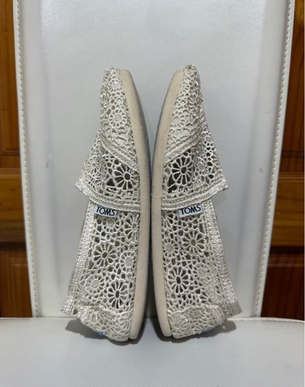 รองเท้าโครเชย์ Toms slip on รูปที่ 7