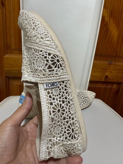 รองเท้าโครเชย์ Toms slip on รูปที่ 12