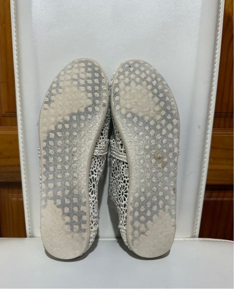 รองเท้าโครเชย์ Toms slip on รูปที่ 6