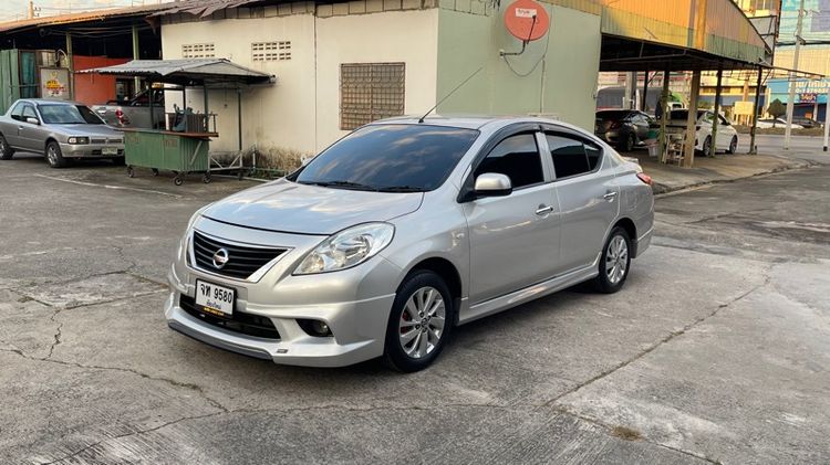 รถ Nissan Almera 1.2 V สี บรอนซ์เงิน