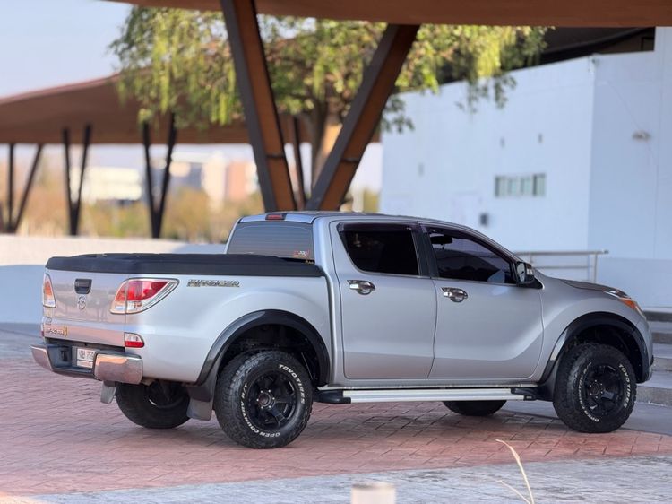 Mazda BT-50 Pro 2012 2.2 Hi-Racer ดีเซล ไม่ติดแก๊ส เกียร์ธรรมดา บรอนซ์เงิน รูปที่ 4