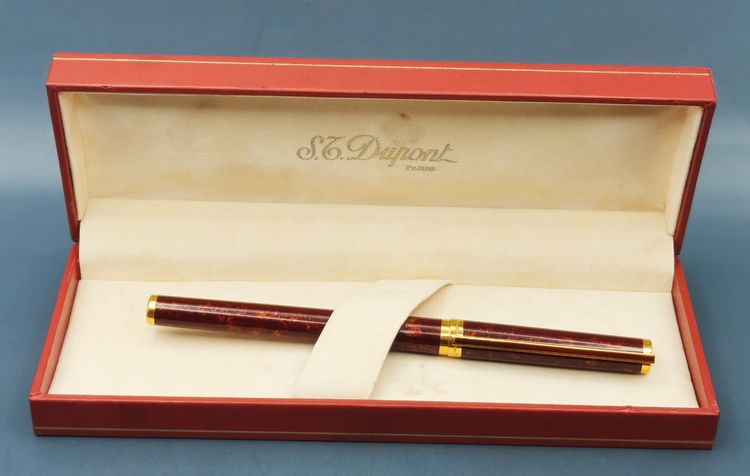 ปากกาหมึกซึม DUPONT