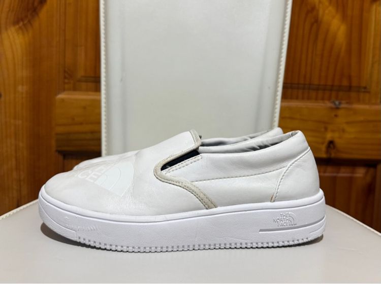 รองเท้าผ้าใบ The North Face Slip on