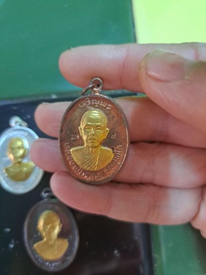 หลวงพ่อคูนเช่าไปมีแต่ทวีคูนเงินทองโชคลาภความศรัทธา รูปที่ 9