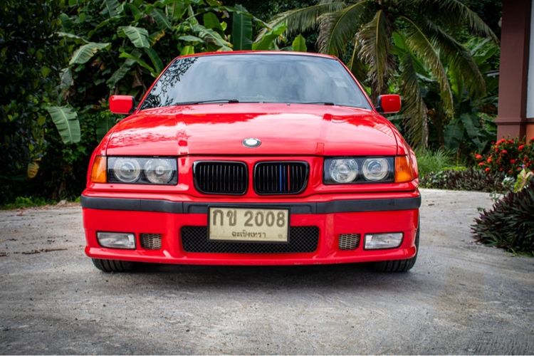 รถ BMW Series 3 323i สี แดง