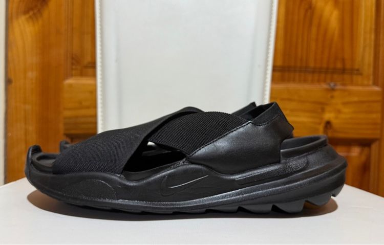 รองเท้ารัดส้น  Nike Praktisk รูปที่ 2
