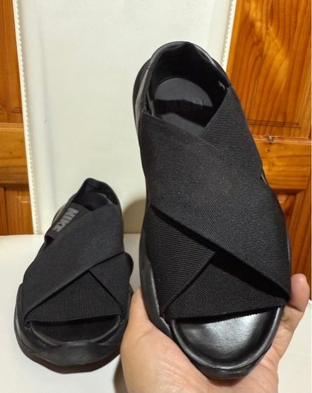 รองเท้ารัดส้น  Nike Praktisk รูปที่ 14