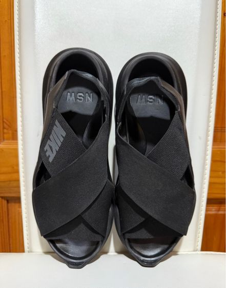 รองเท้ารัดส้น  Nike Praktisk รูปที่ 15