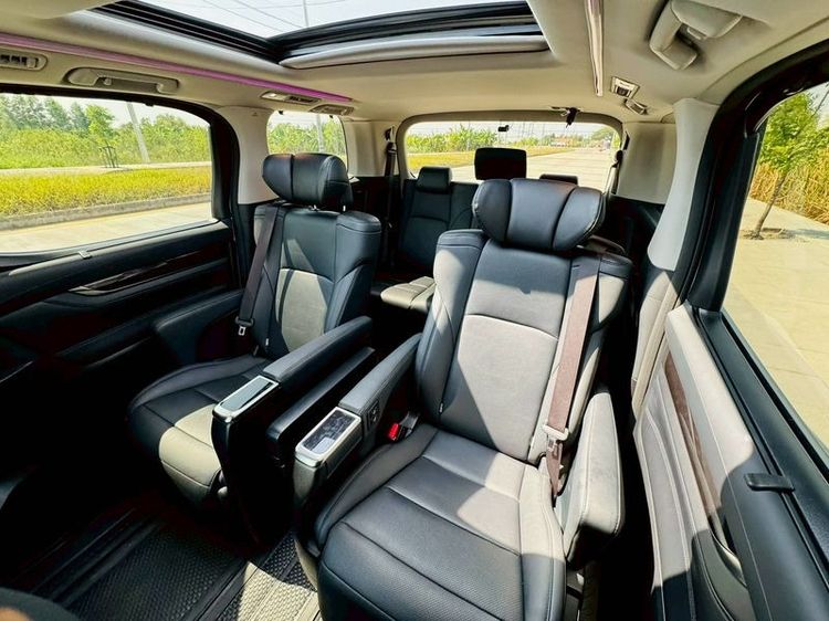 Toyota Alphard 2022 2.5 Utility-car เบนซิน ไม่ติดแก๊ส เกียร์อัตโนมัติ ขาว รูปที่ 4
