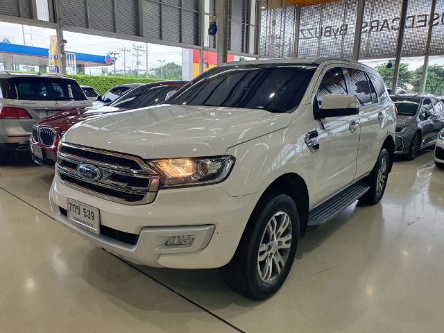 Ford Everest 2017 2.2 Titanium Utility-car ดีเซล เกียร์อัตโนมัติ ขาว รูปที่ 3