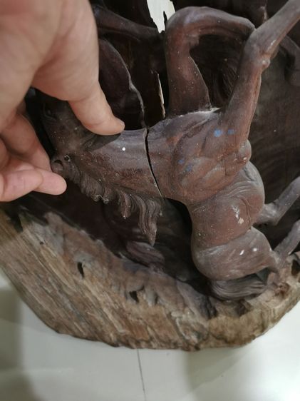 ท่อนไม้สัก แกะสลักลายม้าวิ่ง  รูปที่ 8