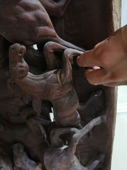 ท่อนไม้สัก แกะสลักลายม้าวิ่ง  รูปที่ 9