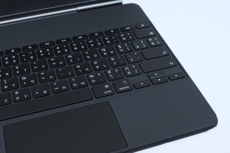 iPad Magic Keyboard  Black - Thai iPad Air M3 13" - ID26010035 รูปที่ 4