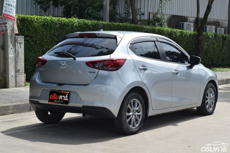 Mazda Mazda 2 2021 1.3 C Sports Sedan เบนซิน ไม่ติดแก๊ส เกียร์อัตโนมัติ บรอนซ์เงิน รูปที่ 3