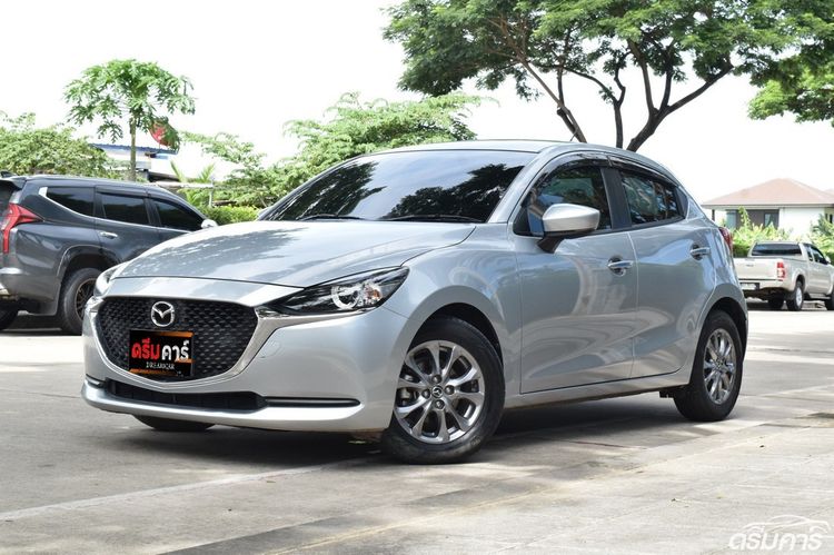 รถ Mazda Mazda 2 1.3 C Sports สี บรอนซ์เงิน