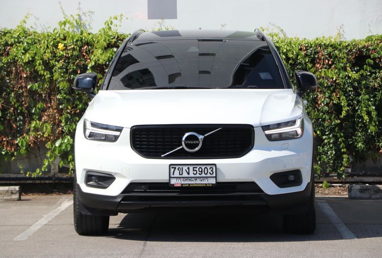 รถ Volvo XC40 2.0 T5 R-Design 4WD สี ขาว