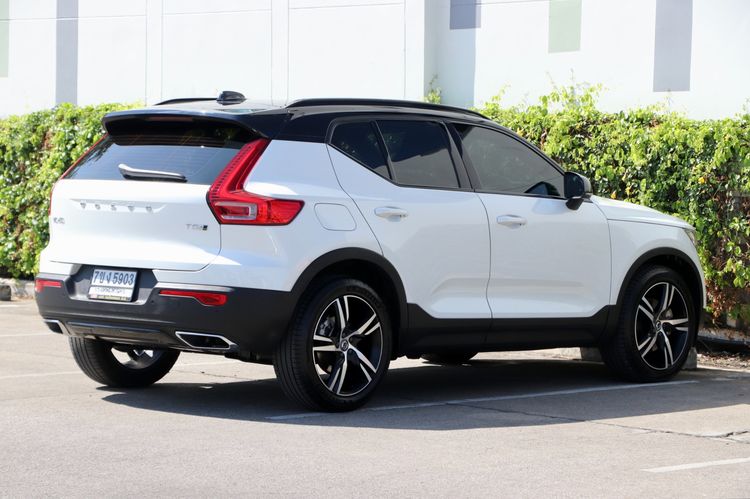 Volvo XC40 2019 2.0 T5 R-Design 4WD Utility-car เบนซิน ไม่ติดแก๊ส เกียร์อัตโนมัติ ขาว รูปที่ 4