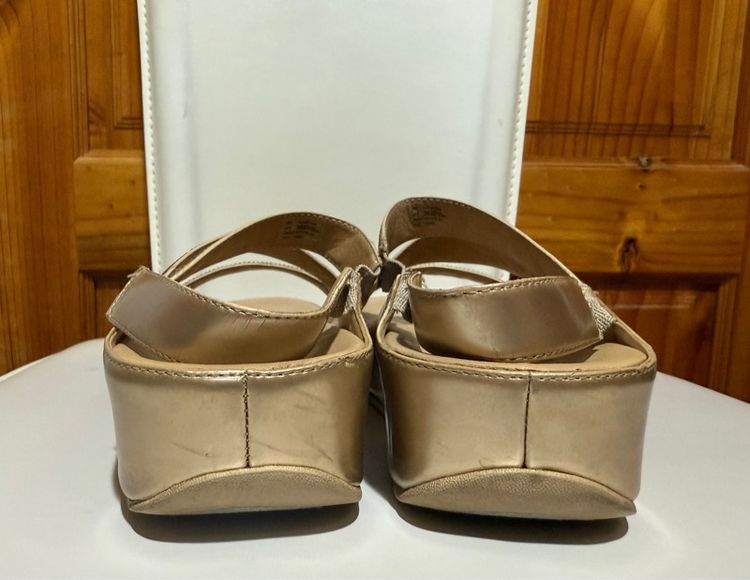 รองเท้ารัดส้น Fitflop รูปที่ 6