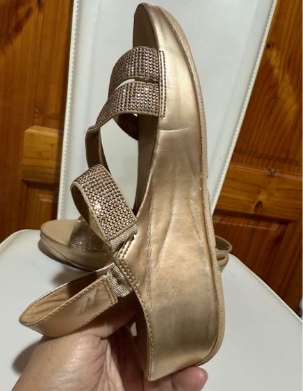 รองเท้ารัดส้น Fitflop รูปที่ 11