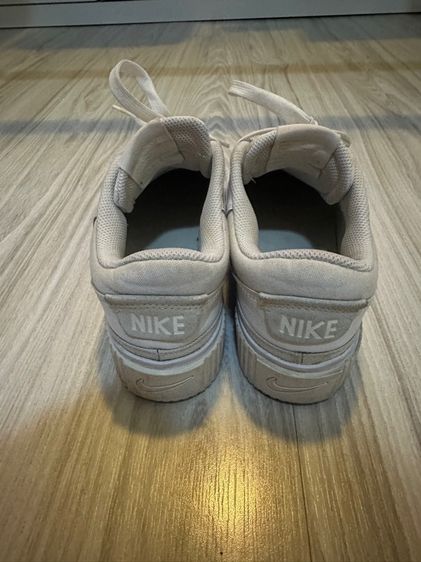 รองเท้า Nike สีขาวมือสองสภาพดี รูปที่ 5