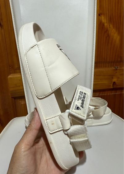 รองเท้าแตะรัดส้น Le cop sportif รูปที่ 9