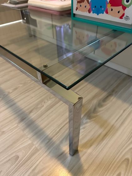 ขายโต๊ะกระจกมือสอง ขาสแตนเลส สภาพดี รูปที่ 3