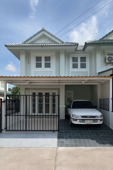 ขายบ้าน พฤกษา25      26ตรว พร้อมอยู่รีโนเวทใหม่ทั้งหลัง. แอร์ใหม่2ตัว. เครื่องทำน้ำอุ่น. ปั้มน้ำ แท๊งค์น้ำ เตาแก๊ส ใกล้ตลาดชุมพล CJ และเซเว่นโอนฟรี ยื่นกู้ให้