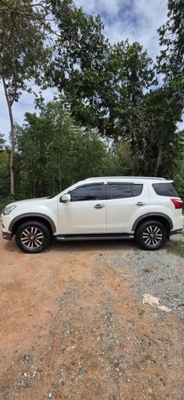 Isuzu MU-X 2018 1.9 The Iconic Utility-car ดีเซล ไม่ติดแก๊ส เกียร์อัตโนมัติ ขาว รูปที่ 4