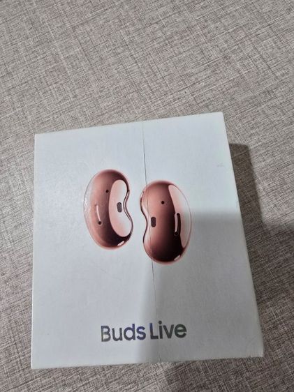 หูฟัง True wireless ยี่ห้อ Samsung buds live สีทอง ใหม่าก เก็บไว้ไม่ได้ใช้งาน นัดรับของครับ รูปที่ 2